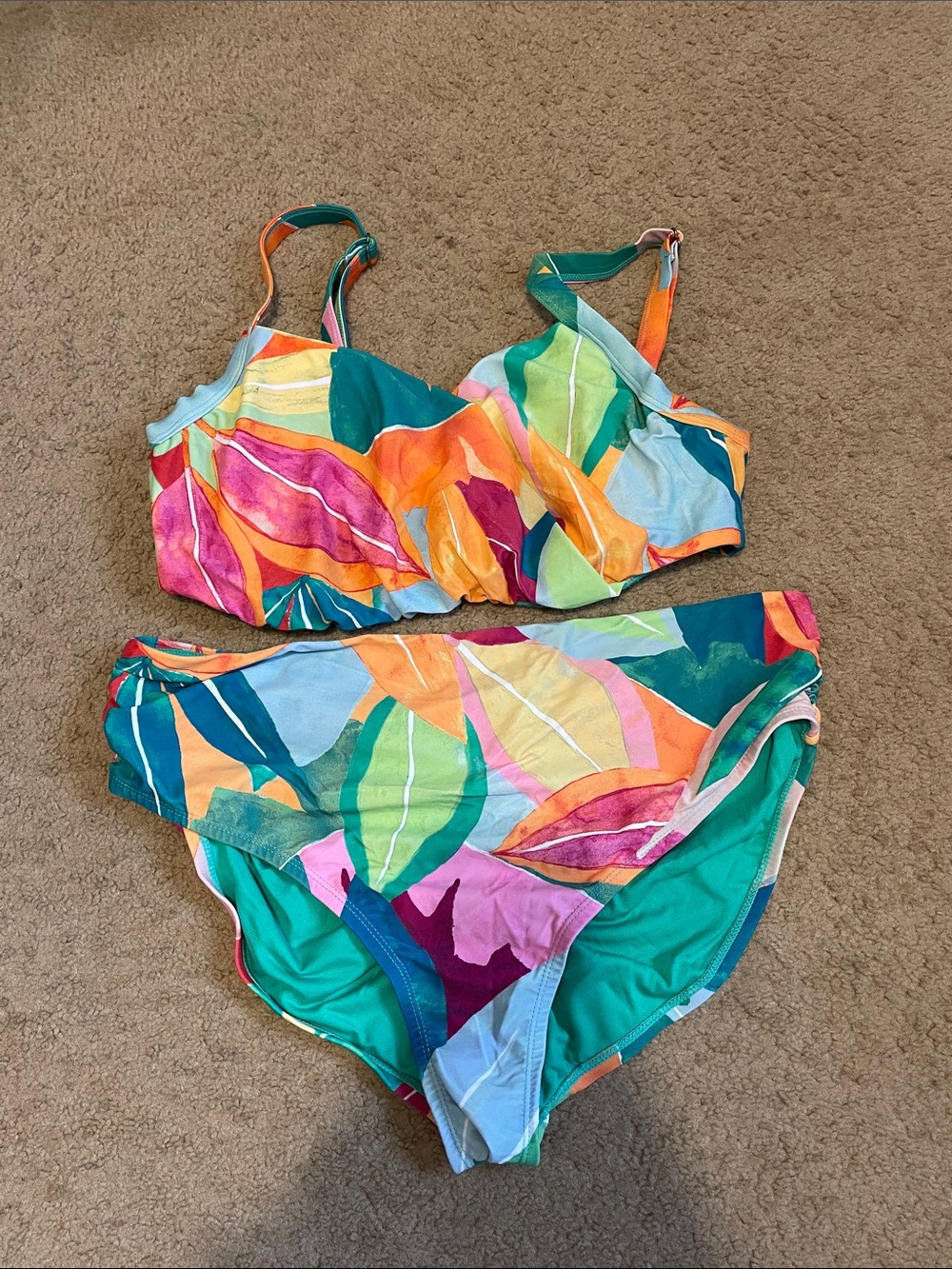 ⚡️4/$10⚡️ women’s swimsuit